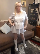 Tight mature bitches are posing totally naked on pictures