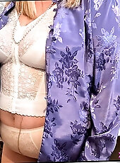 Erotic mamas are taking off their dress for a photoshoot